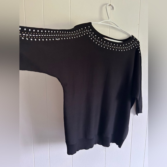 π SALE 3/$30 BELLDINI Fine Knit Sweater - Picture 2 of 6